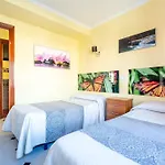 50 Mts With Sea Views Pool Lejlighed *
