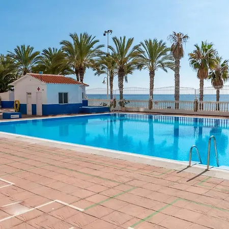 50 Mts With Sea Views Pool Apartmán *